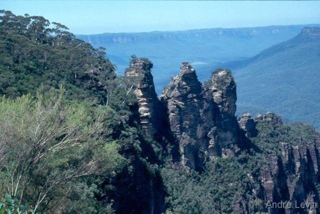 Three_Sisters1 