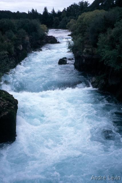Huka_Falls 
